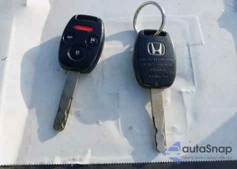 2010 Honda Accord 2.4 Ex-L z USA, uszkodzony, nr VIN 1HGCP2F87AA011608